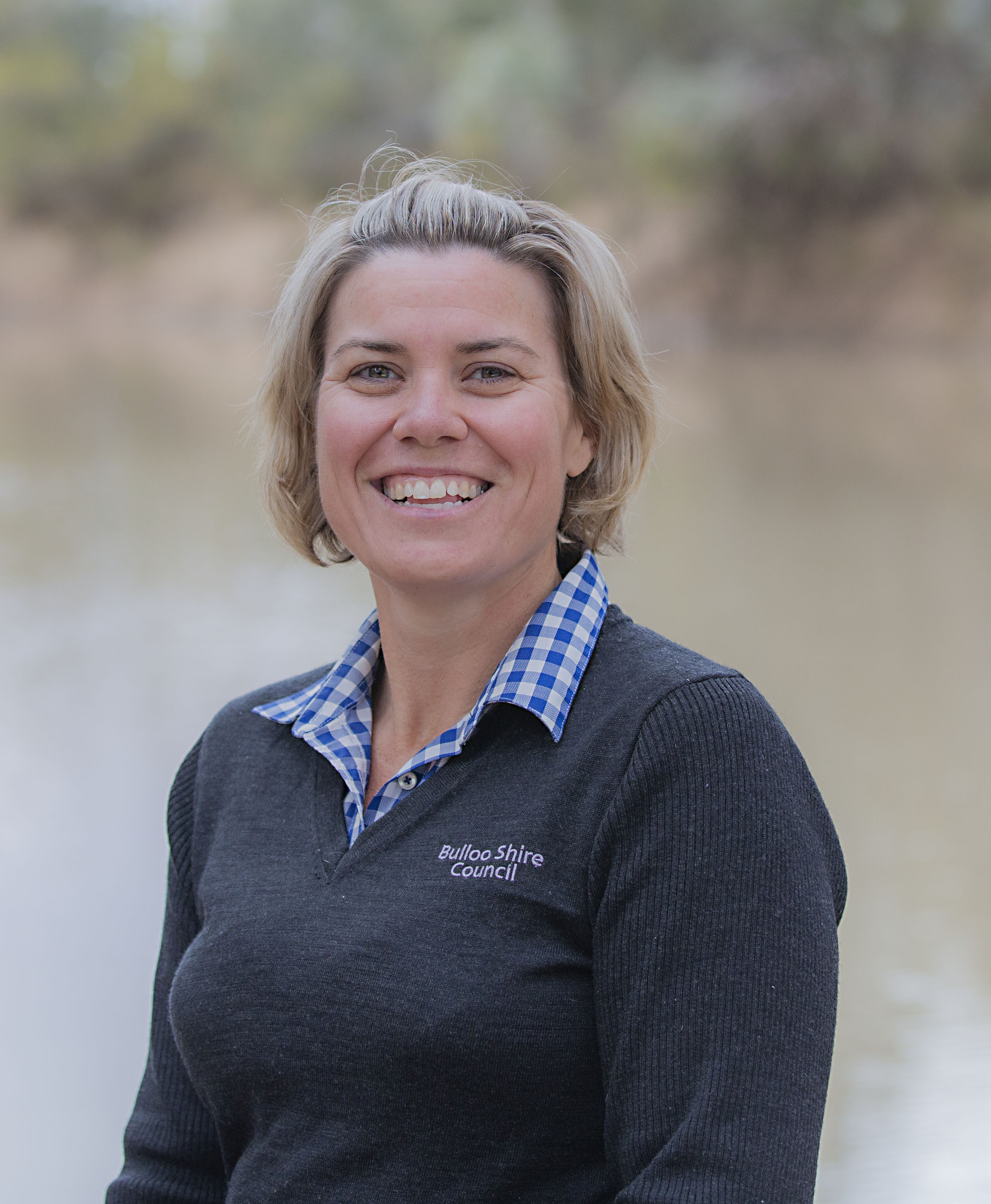 Com manager - Tamie Warner